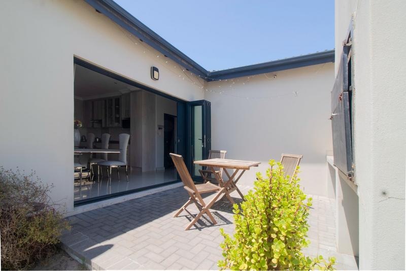 3 Bedroom Property for Sale in Parklands North Western Cape